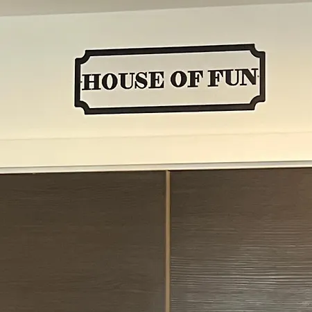 Superb New Build Centre Flat And Gym * York