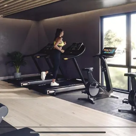 Apartment Superb New Build Centre Flat And Gym *
